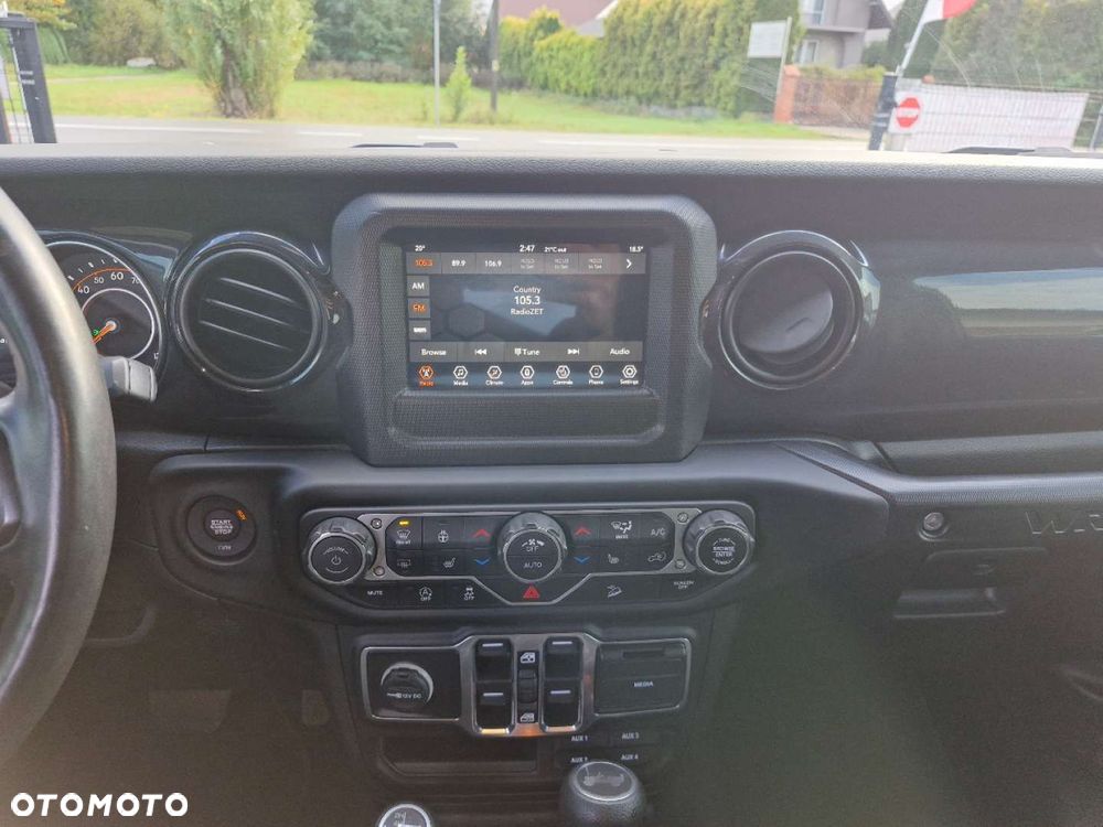 Jeep Wrangler - 28