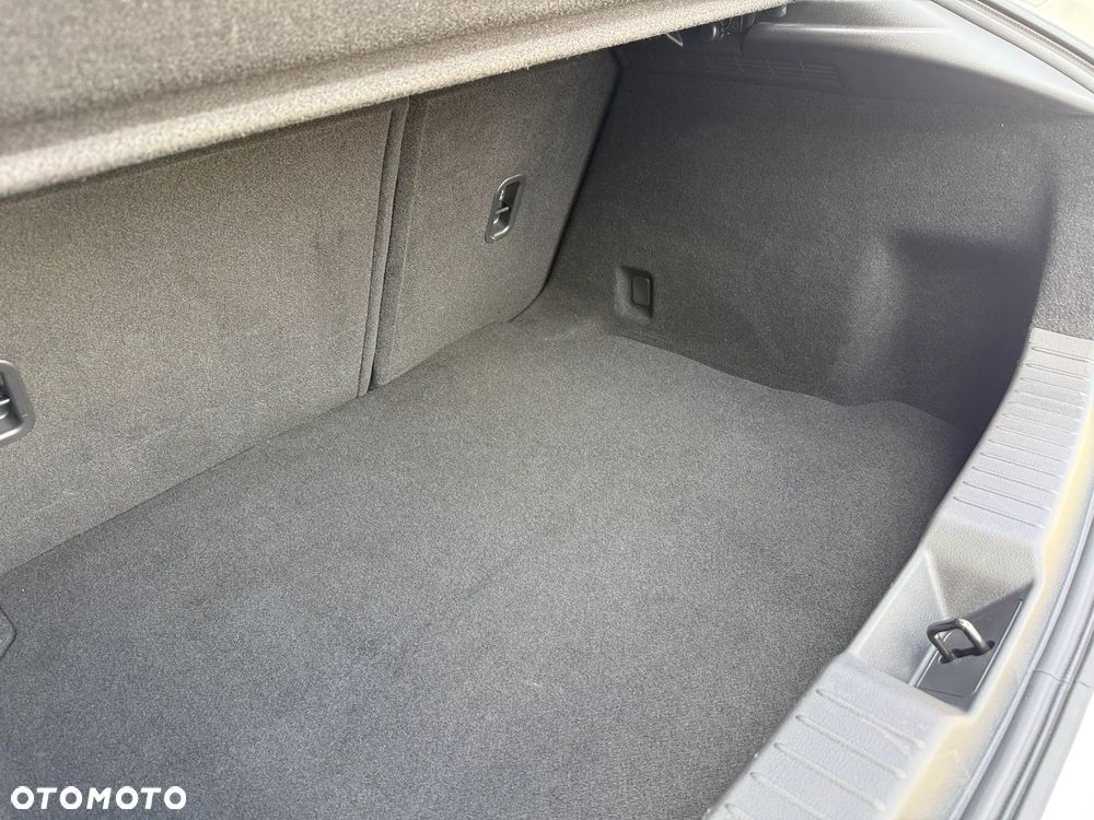 Mazda 3 e-SKYACTIV-X 2.0 M HYBRID HOMURA - 40