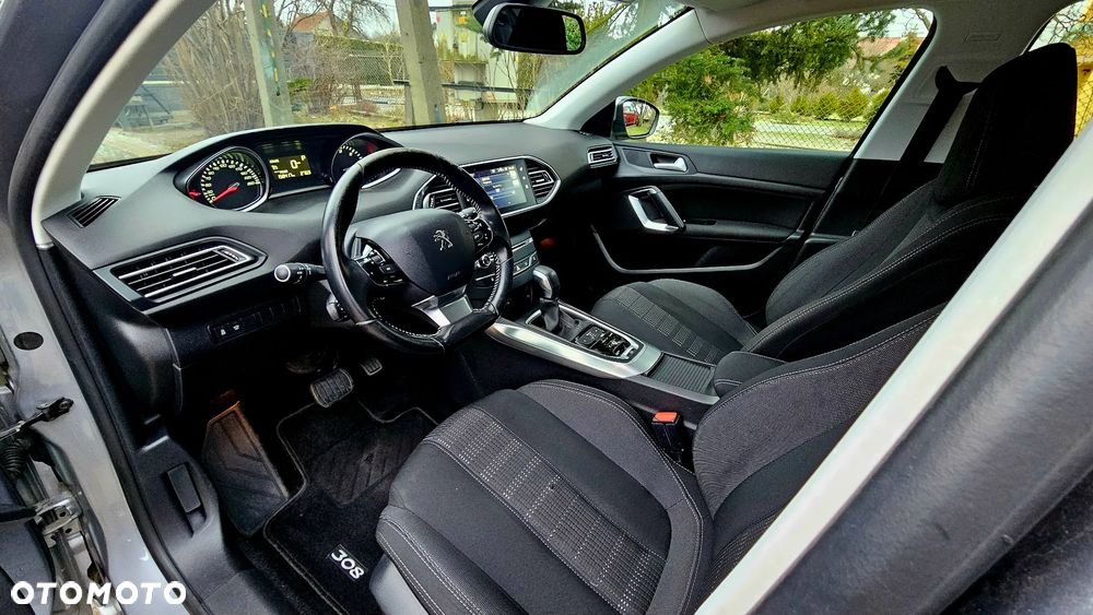 Peugeot 308 BlueHDi FAP 120 EAT6 Stop & Start Allure - 24