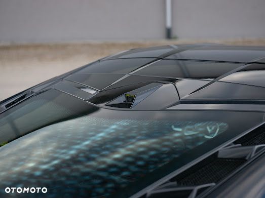 Chevrolet Corvette - 17