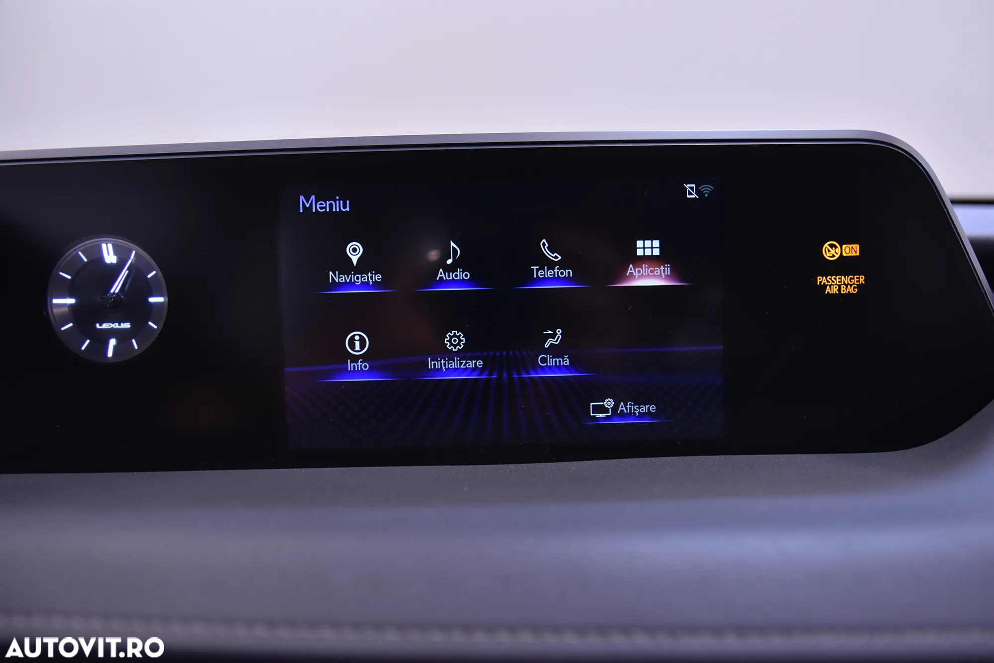 Lexus UX 250h - 21