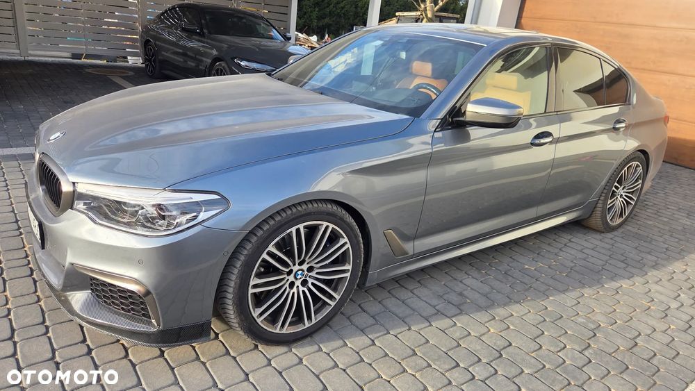 BMW Seria 5 M550i xDrive - 7