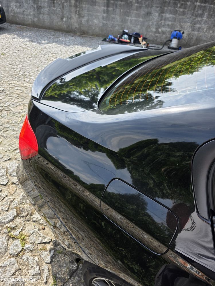 BMW 320 i Pack M Auto - 11