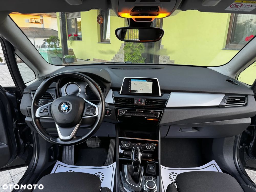 BMW Seria 2 218d Luxury Line sport - 24