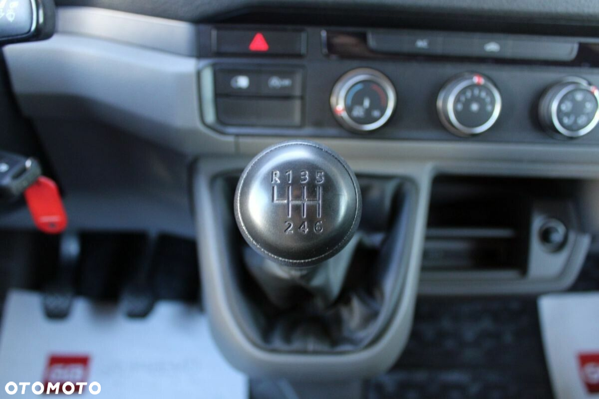 Volkswagen Crafter - 21