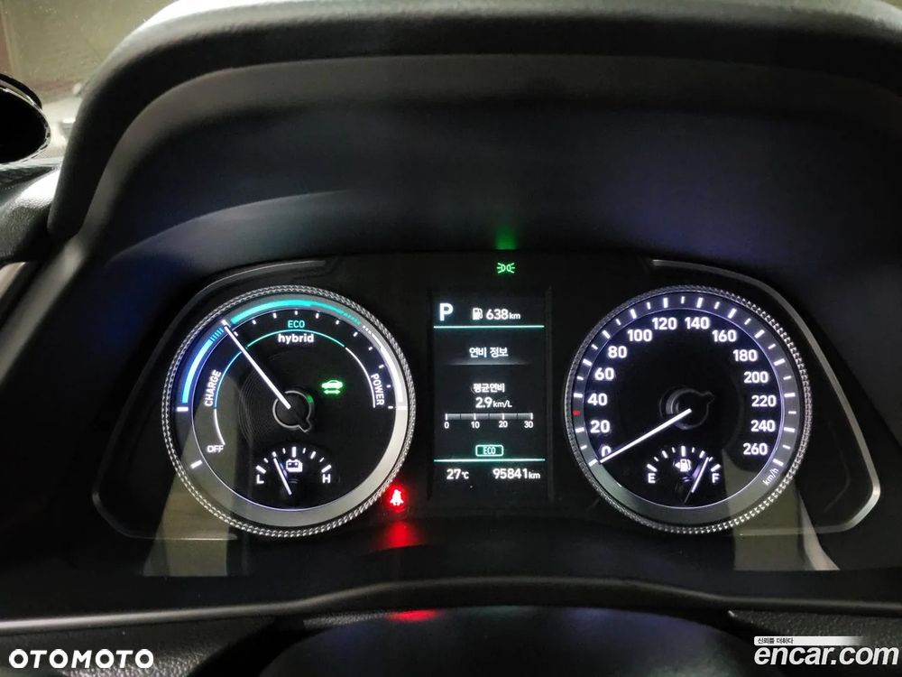 Hyundai Sonata - 12