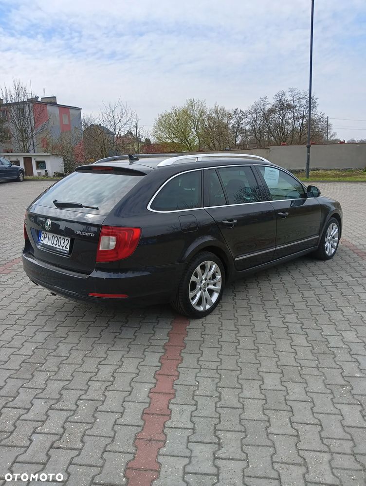 Skoda Superb 2.0 TDI L&K DSG - 4