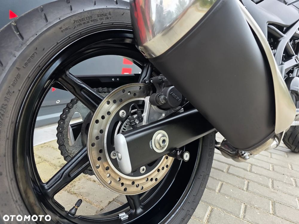 Suzuki SV - 21