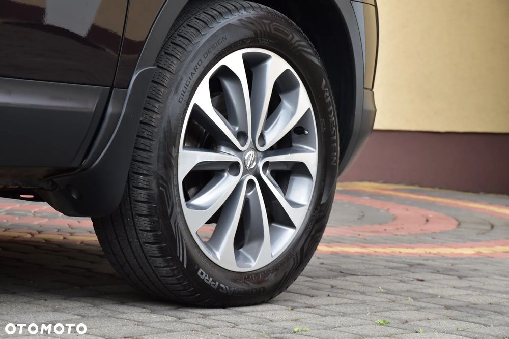 Nissan Qashqai 2.0 dCi 4x4 Tekna EU5 - 16