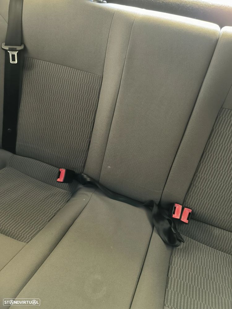 SEAT Ibiza 1.9 TDi Signo - 10