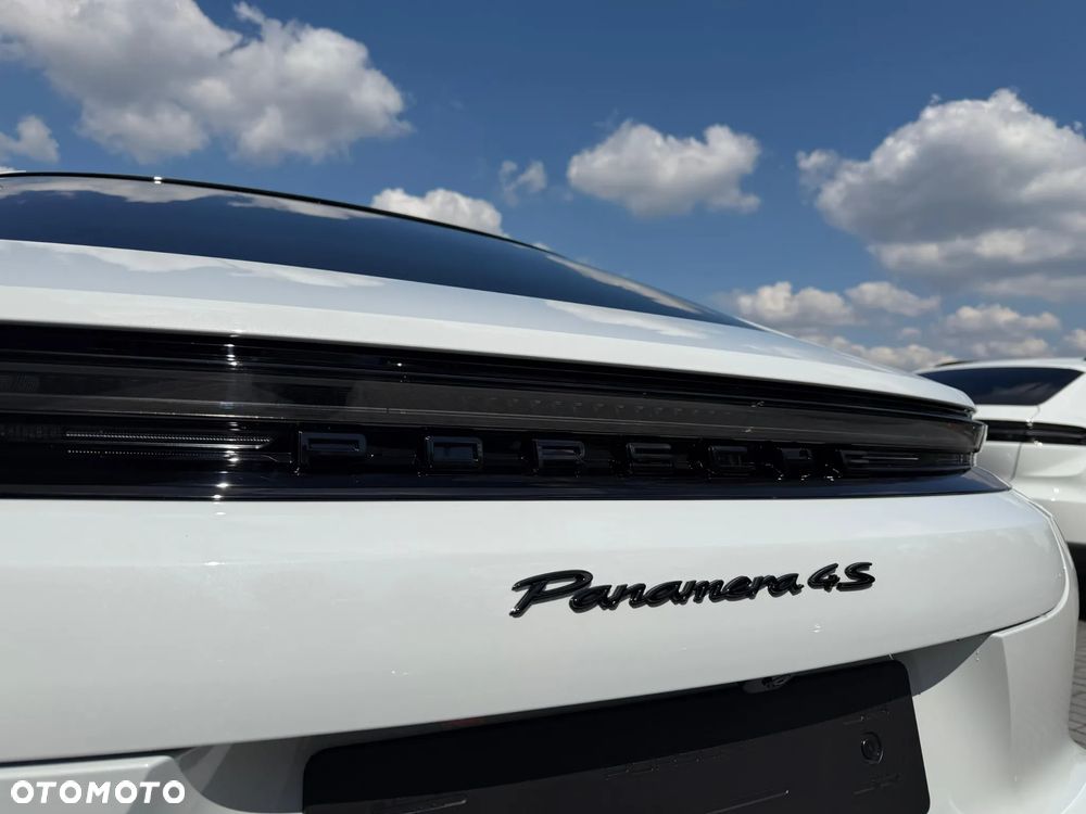 Porsche Panamera 4S E-Hybrid - 13