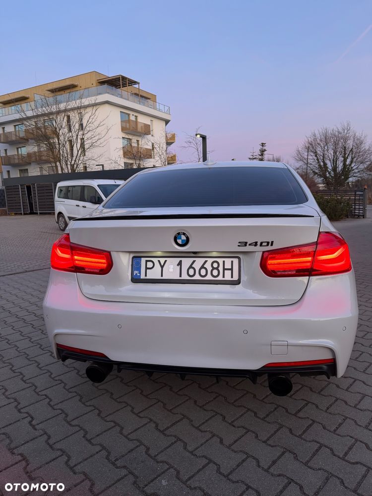 BMW Seria 3 340i M Sport Shadow - 17
