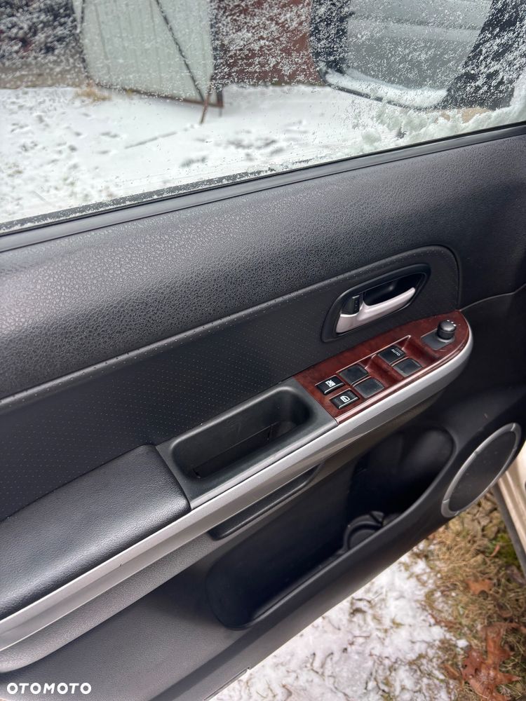 Suzuki Grand Vitara 1.9 DDiS - 7