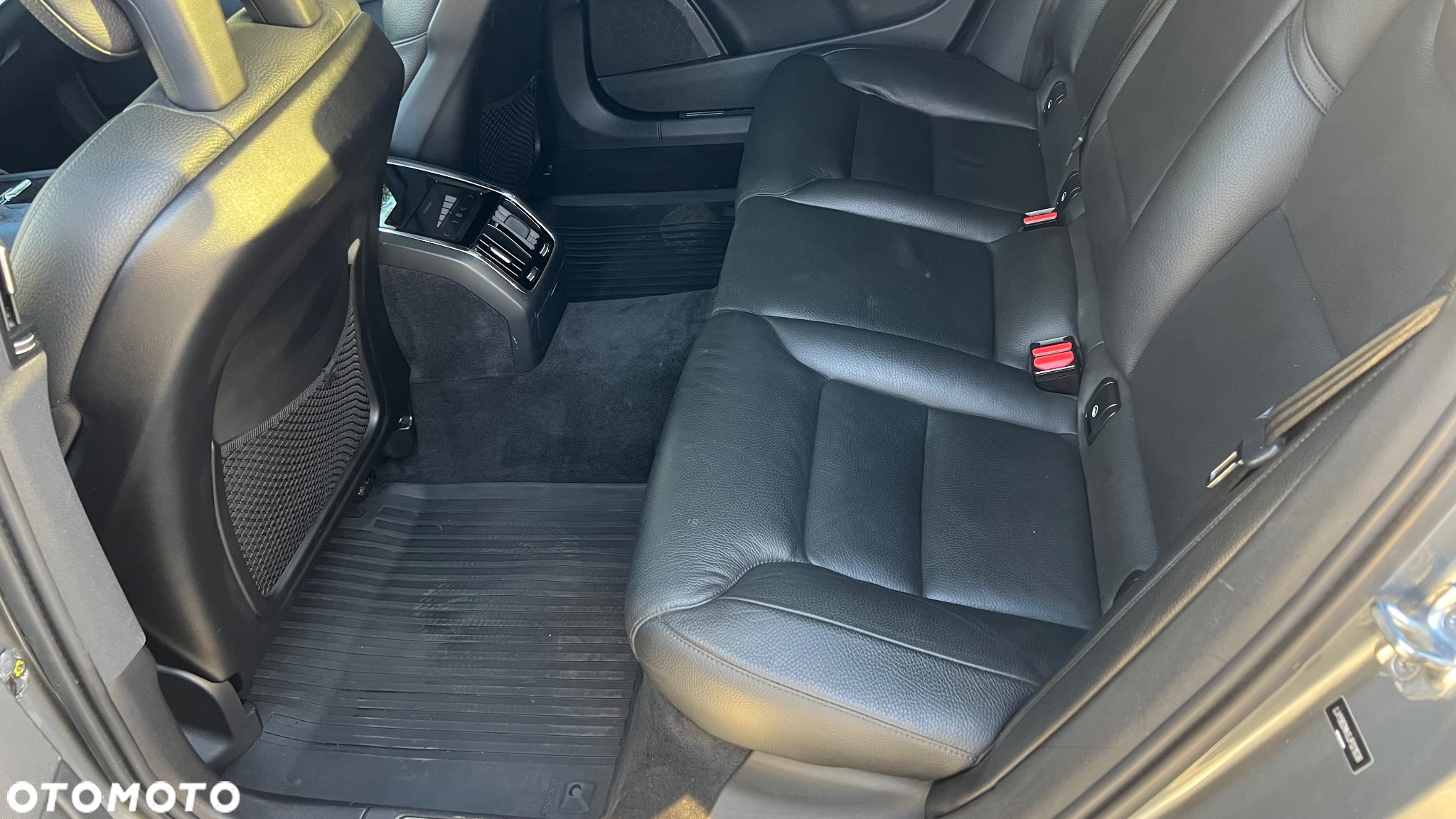 Volvo S90 T5 Geartronic Momentum - 31