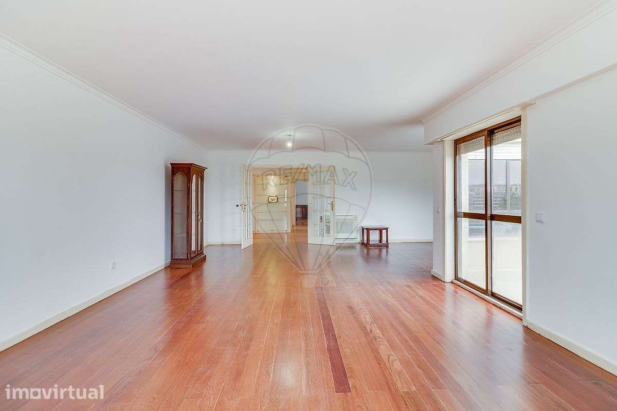 Apartamento T4 para arrendamento - Grande imagem: 3/26