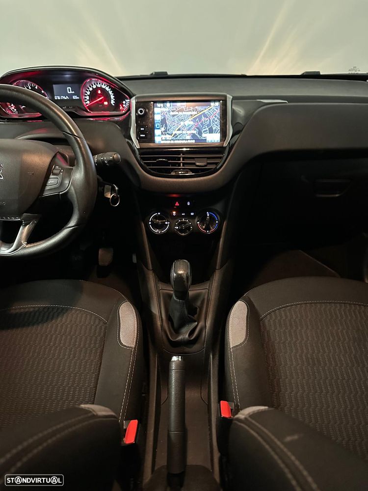 Peugeot 208 1.2 PureTech Active - 9