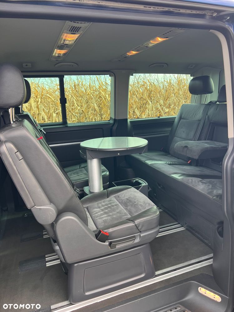 Volkswagen Multivan - 7