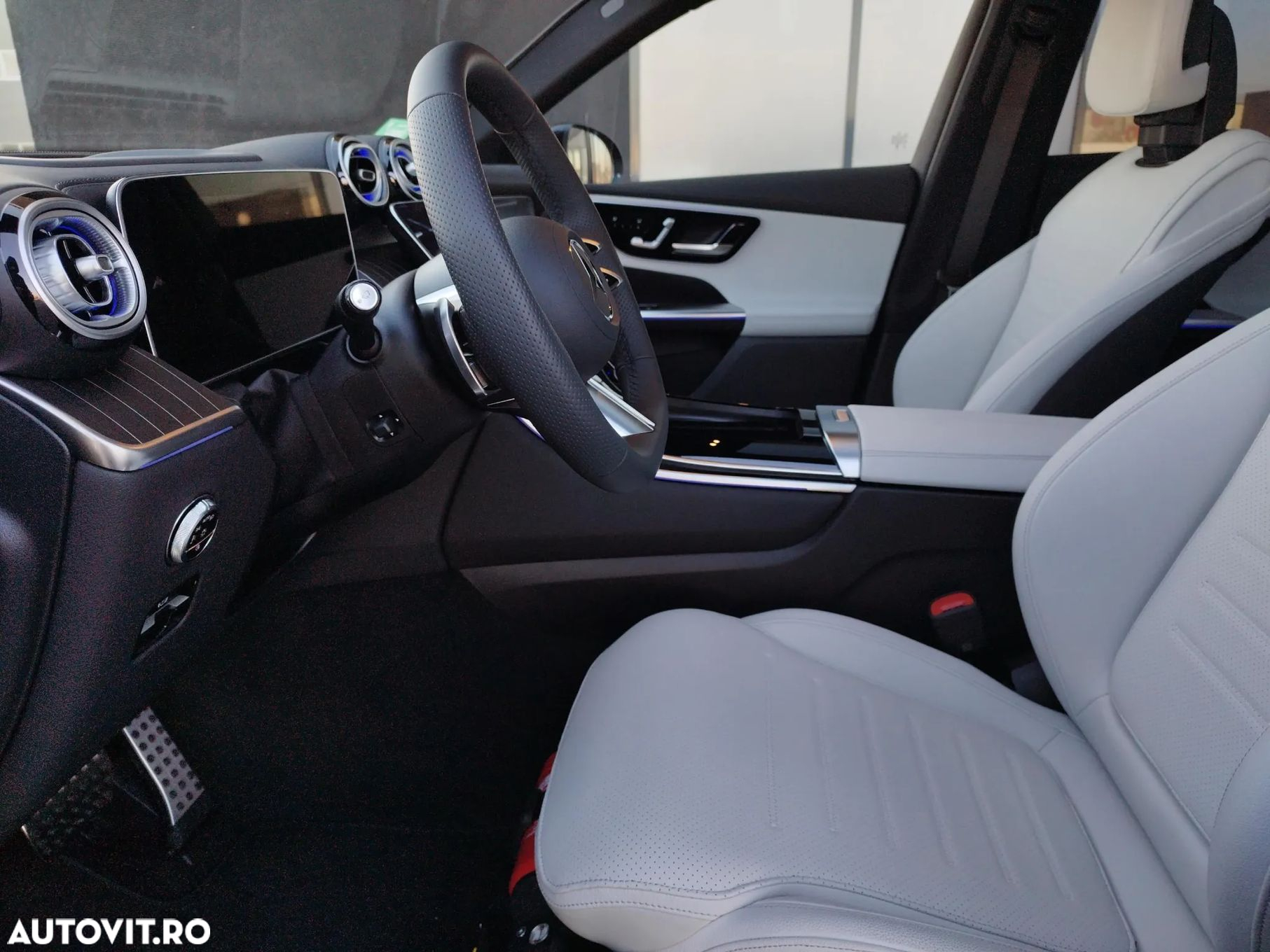 Mercedes-Benz GLC - 36
