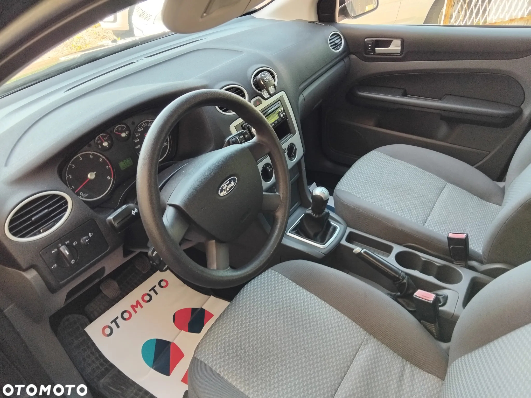 Ford Focus Turnier 2.0 16V Style - 25