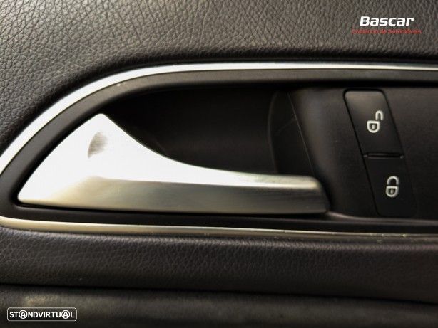 Mercedes-Benz GLA 200 (CDI) d 7G-DCT AMG Line - 44