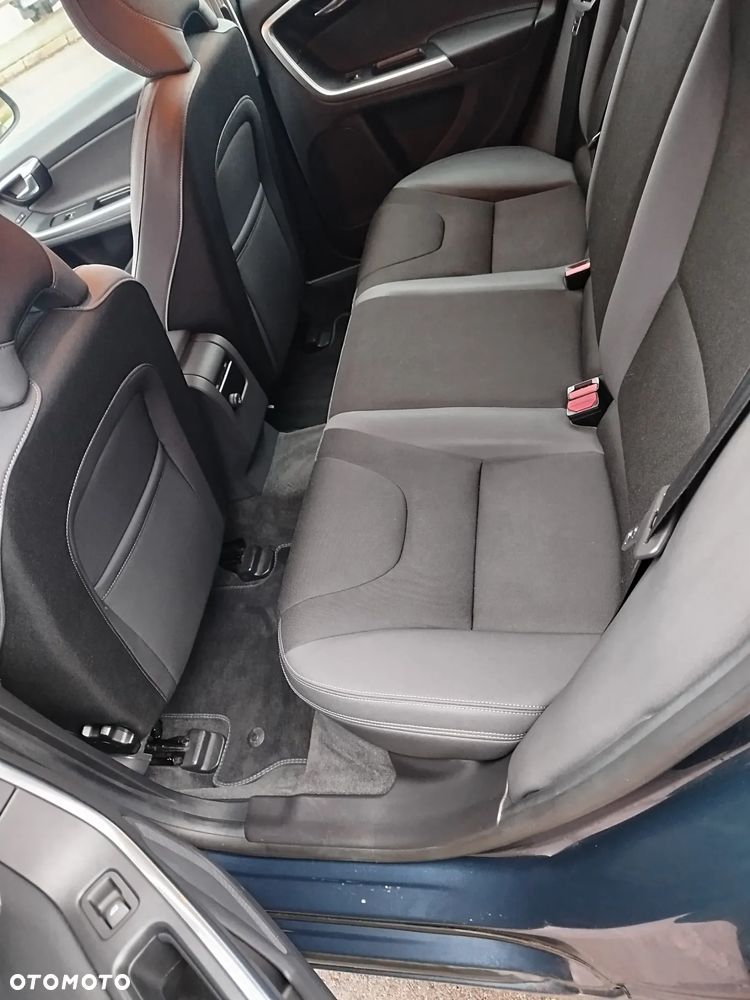 Volvo V60 D3 Business Edition - 10