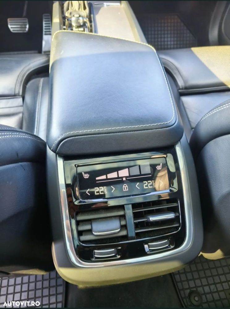 Volvo XC 60 - 7