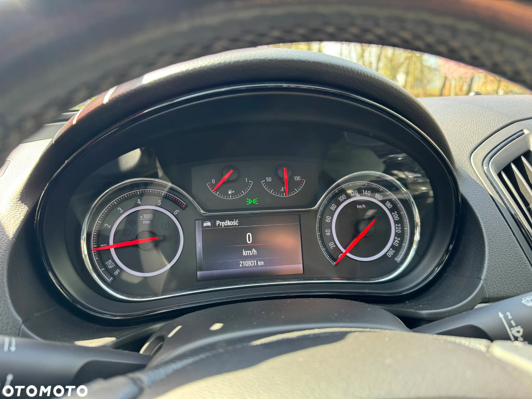 Opel Insignia - 12