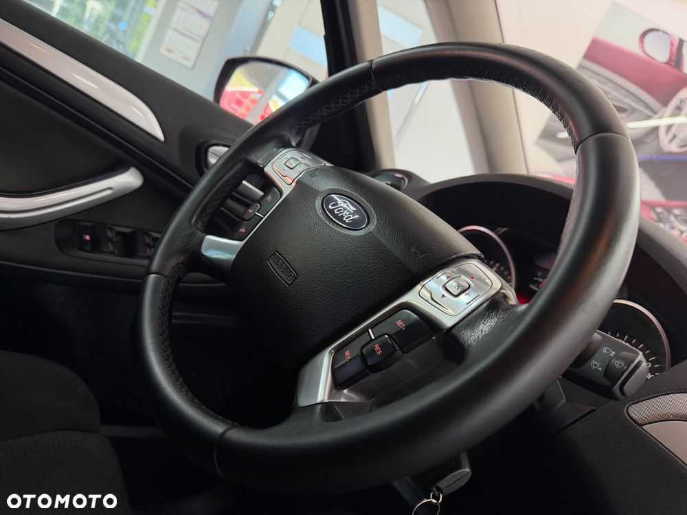 Ford S-Max - 25
