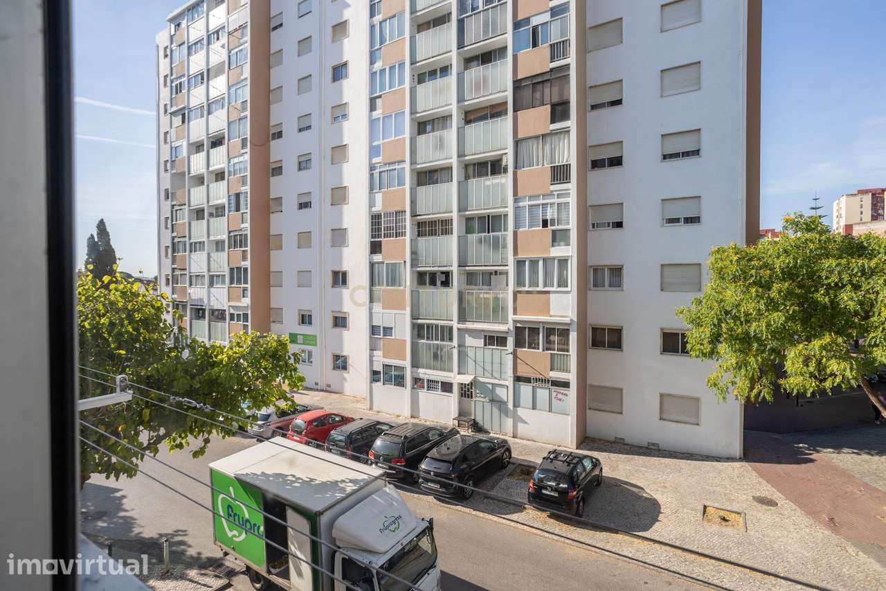 T2 com 84m2 de área útil - Corroios, Seixal - Grande imagem: 3/25