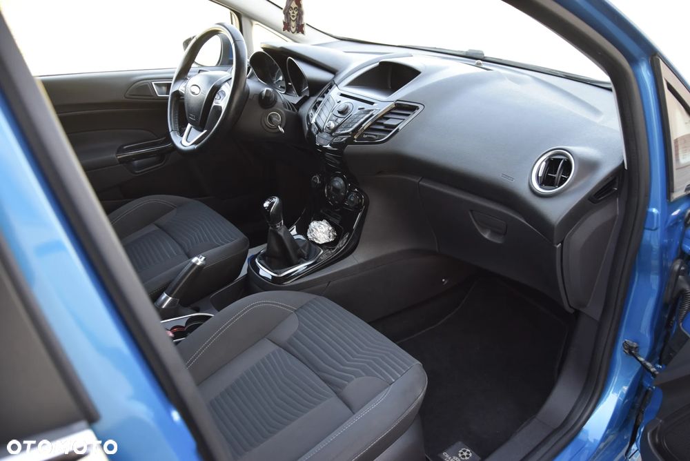Ford Fiesta 1.6 TDCi Titanium X - 27