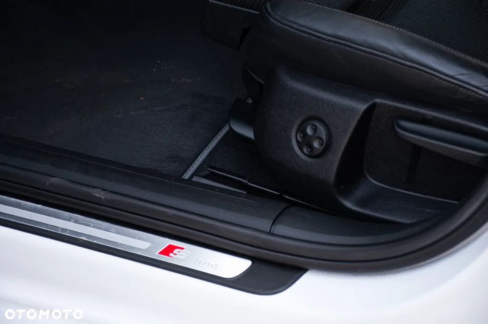 Audi A4 Limousine - 40