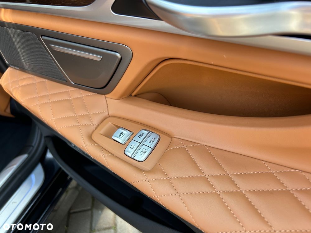 BMW Seria 7 750Li xDrive - 20