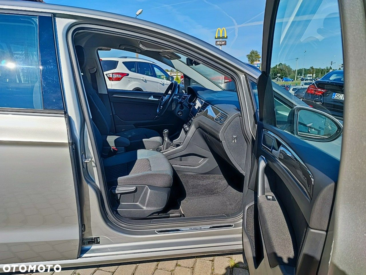 Volkswagen Golf Sportsvan - 14