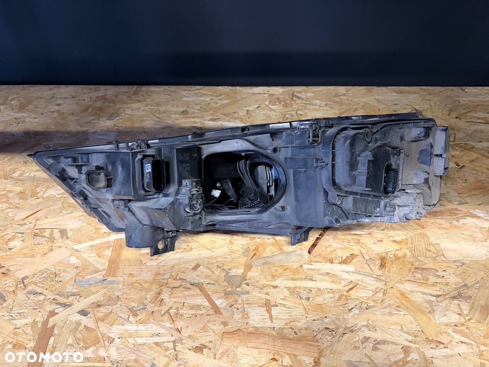 Audi Q7 SQ7 prawy matrix  reflektor lampa FULL LED - 4
