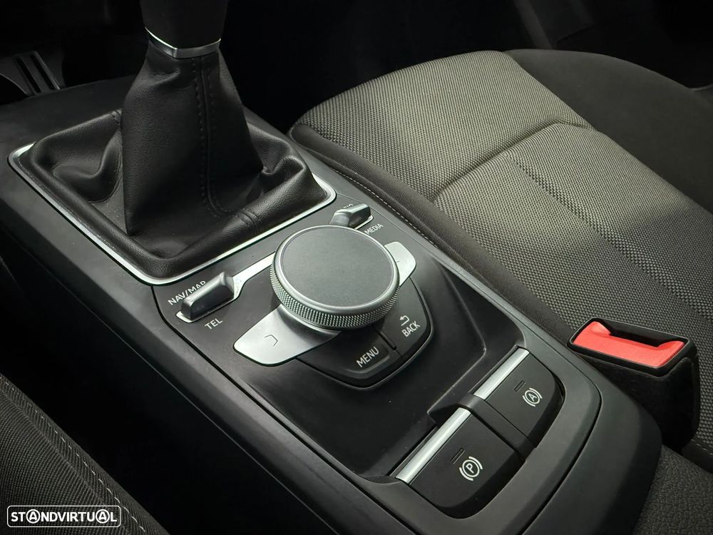 Audi Q2 30 TFSI Advanced - 24