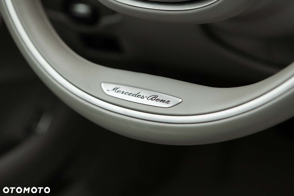 Mercedes-Benz Klasa S 500 4-Matic 7G-TRONIC - 33