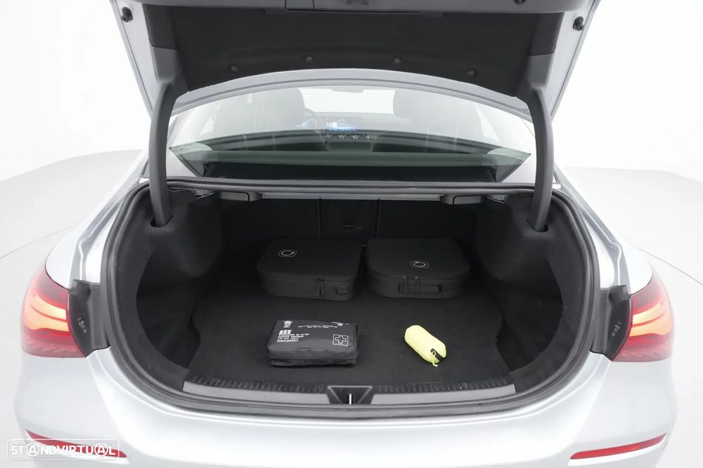 Mercedes-Benz A 250 Limousine e - 26