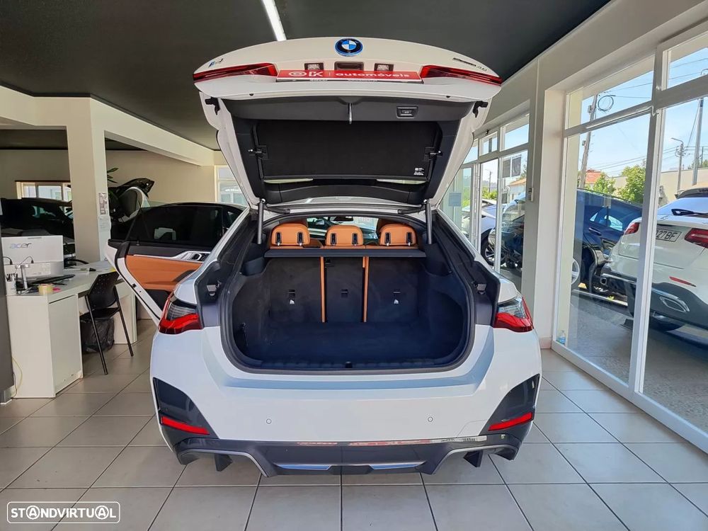 BMW i4 eDrive40 Pack Desportivo M - 15