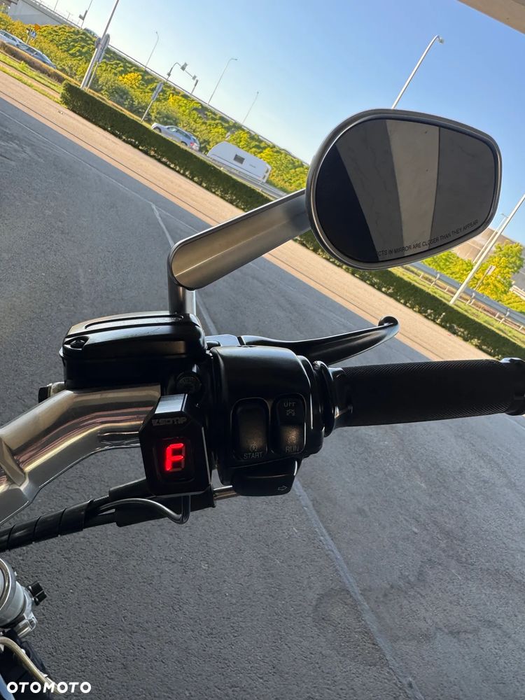 Harley-Davidson V-Rod Muscle - 15