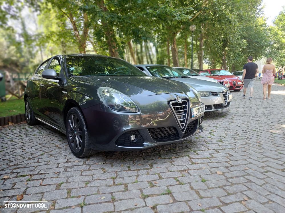 Alfa Romeo Giulietta 1.6 JTDM Veloce - 3