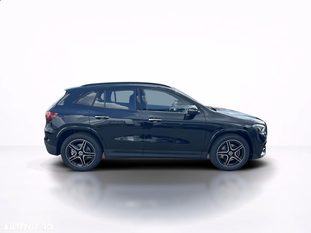 Mercedes-Benz GLA 220 4MATIC MHEV - 7