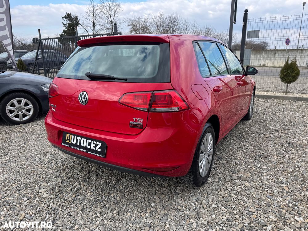 Volkswagen Golf - 6