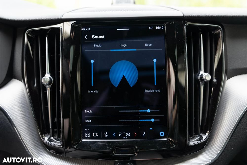 Volvo XC 60 B5 D AWD Geartronic RDesign - 30