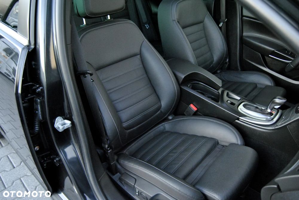 Opel Insignia 2.0 Bi Turbo CDTI Sports Tour Innovation - 33