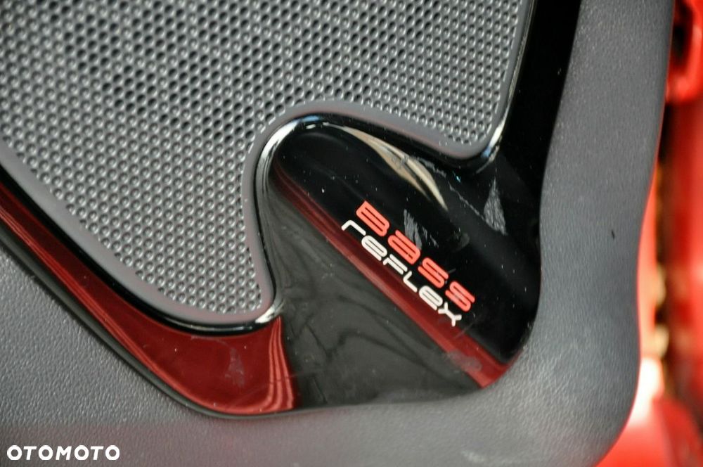 Renault Clio - 36