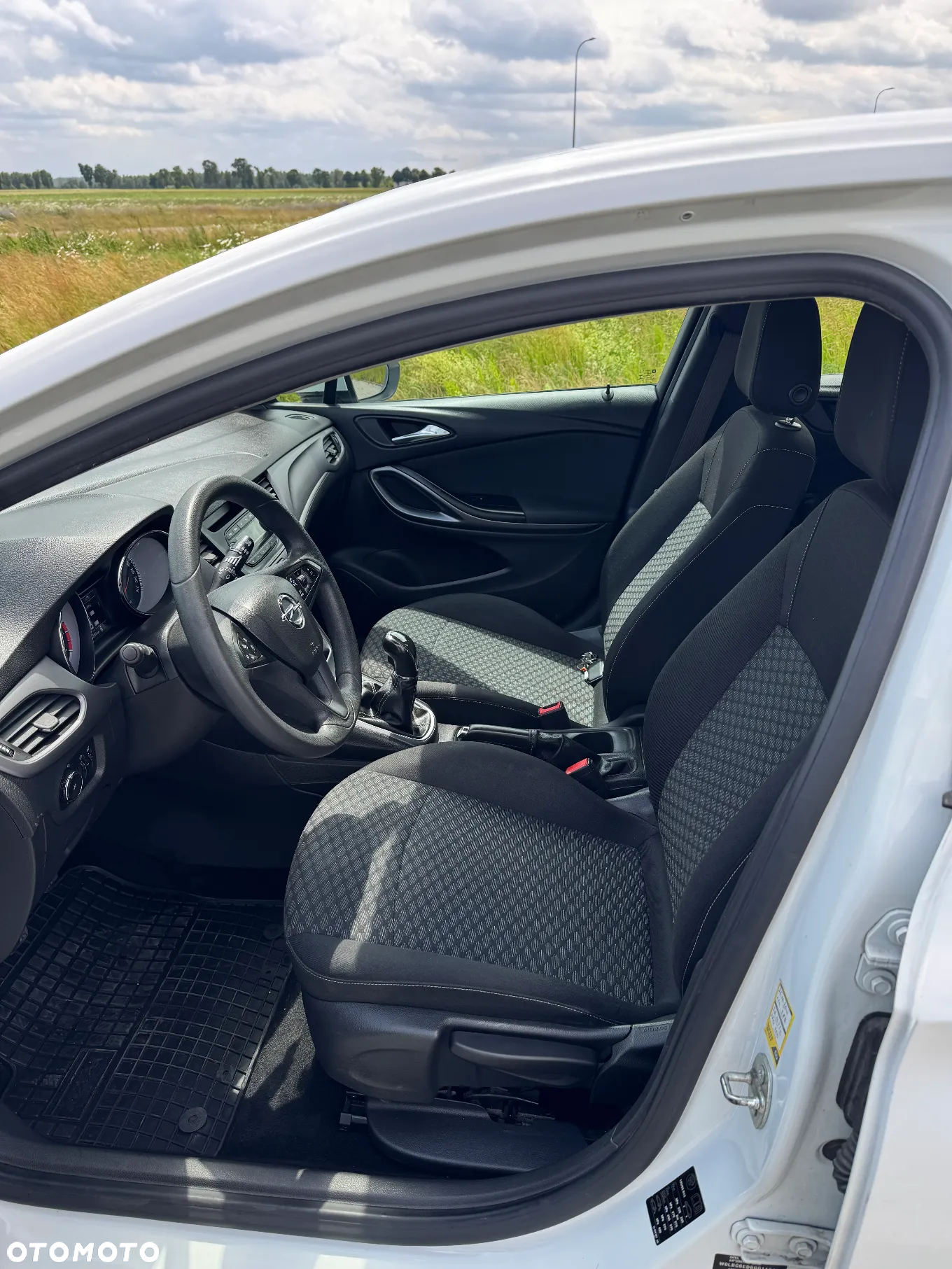 Opel Astra IV 1.4 Essentia - 9