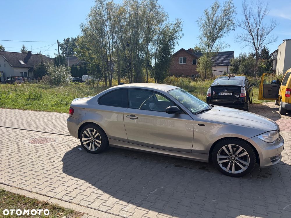 BMW 1 Series 2008 photo 2