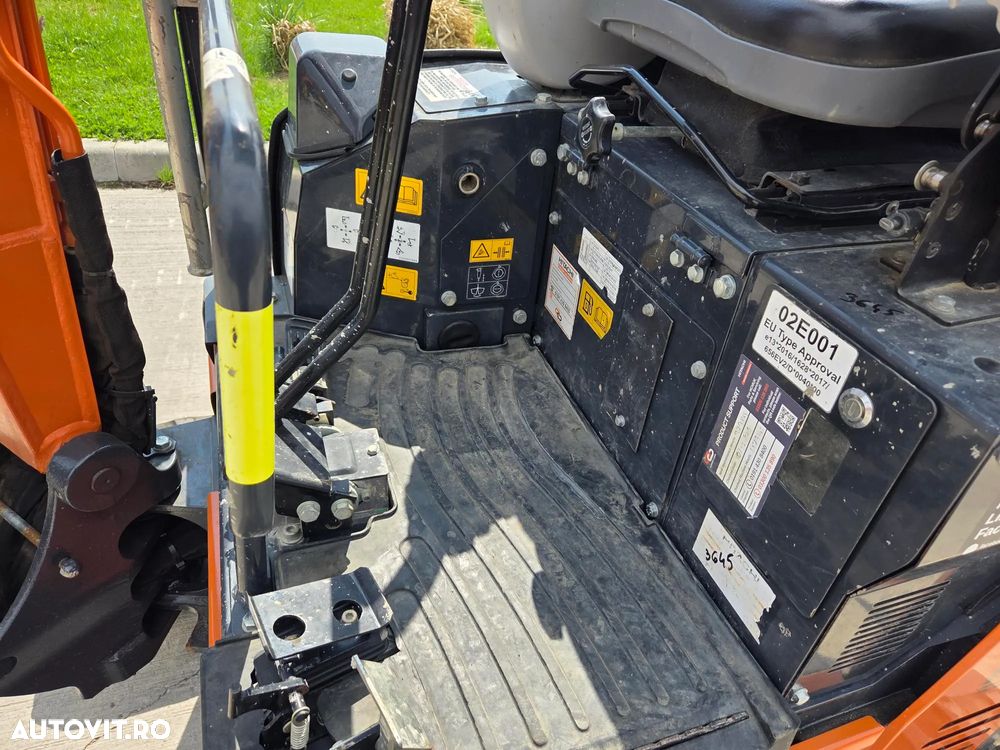 Hitachi ZX19U-6, 2tone, 2024, 539h, rotire in gabarit, Adanc sapare 2,5m, CUPLA RAPIDA+3 CUPE, Senile cauciuc 80% ok extensibile, latime 0,8m, inst picon, LAMA, produs in JAPONIA, sistem antifurt, posibilitate leasing 4ani-CA NOU-PROMOTIE 18.900 EUR+Tva - 26