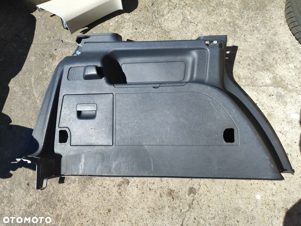 fotel przód x2 + fotel drugi rząd x3 + fotel trzeci rząd x2 plus mocowania boczki kpl. 7 osób do Vw Touran I 03-10r , komplet z foto - 5