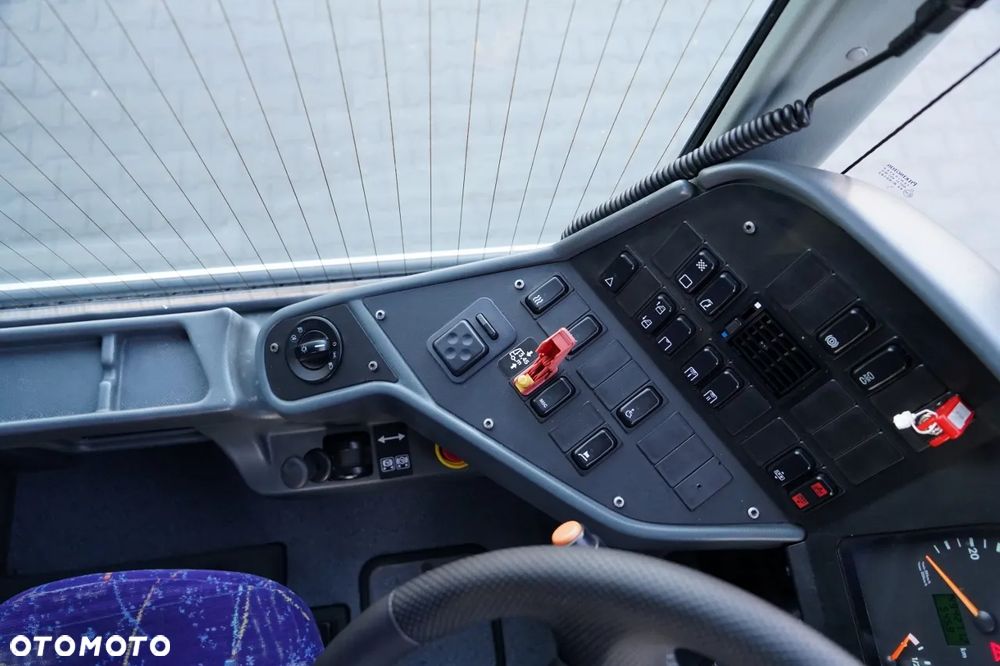 Mercedes-Benz INTOURO / EURO 5 / MANUAL / KLIMA /SPROWADZONY / - 22